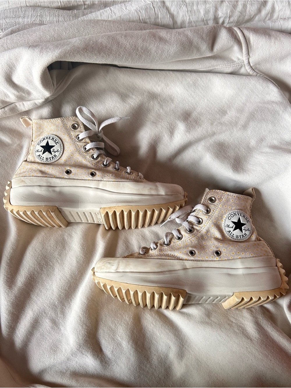 Converse Run Star Hike Platform Canvas High-Top Sneakers